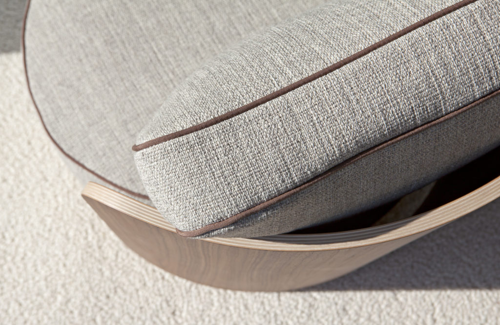 cadoro-armchair-design-swan-poltrona-louise (2)
