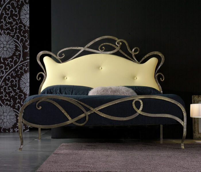 Wrought Iron Bed Art. 3441