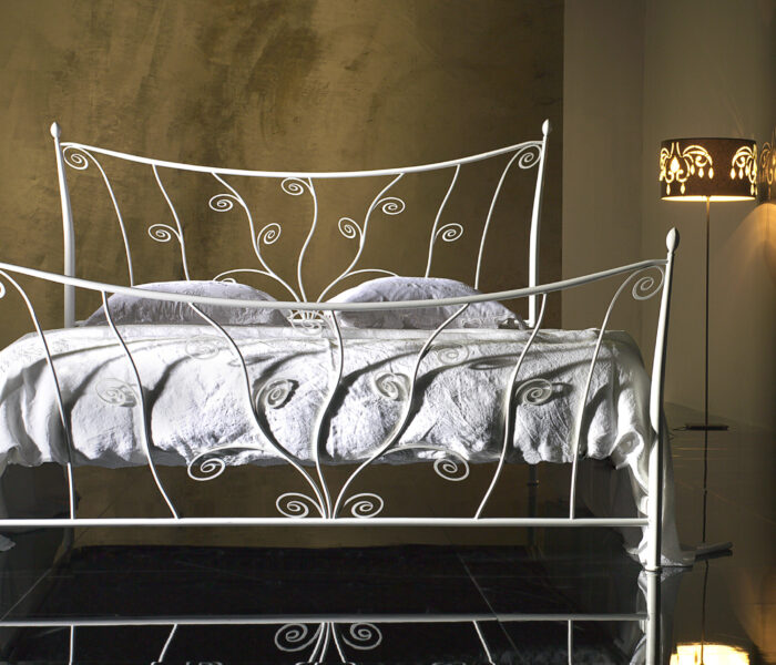 Wrought Iron Bed Art. 3443