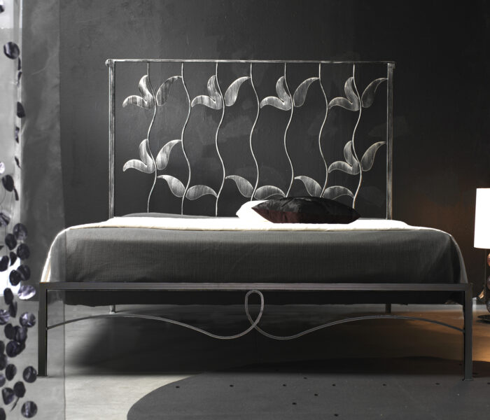 Wrought Iron Bed Art. 3452